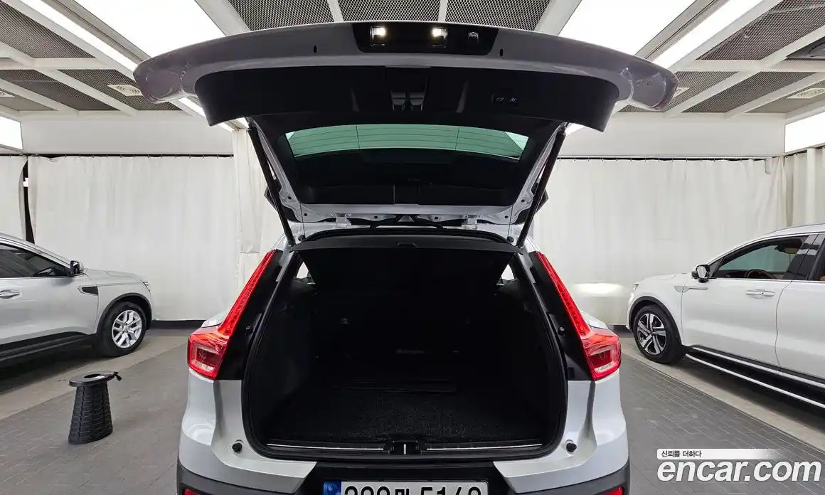 Volvo XC40 2022 2.0 гидро в Москве, фото 30