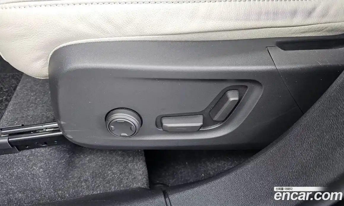 Volvo XC40 2022 2.0 гидро в Москве, фото 31