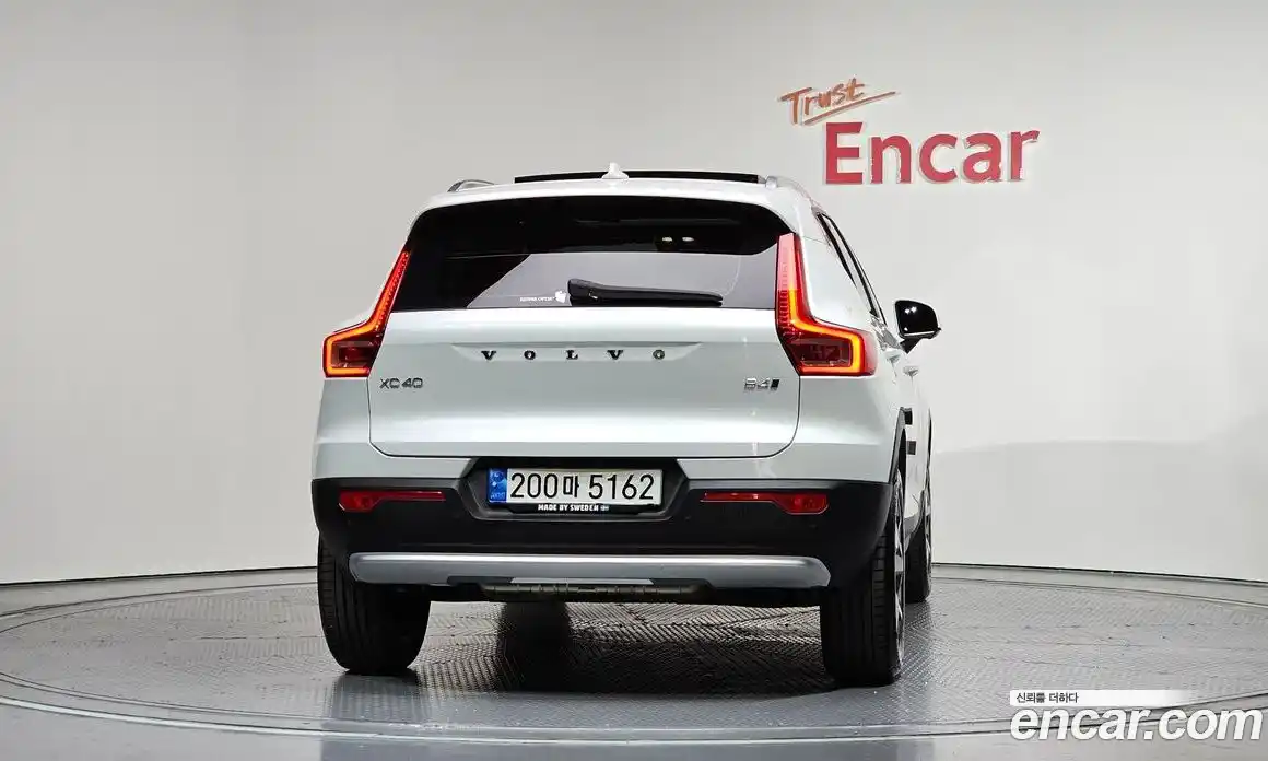 Volvo XC40 2022 2.0 гидро в Москве, фото 4