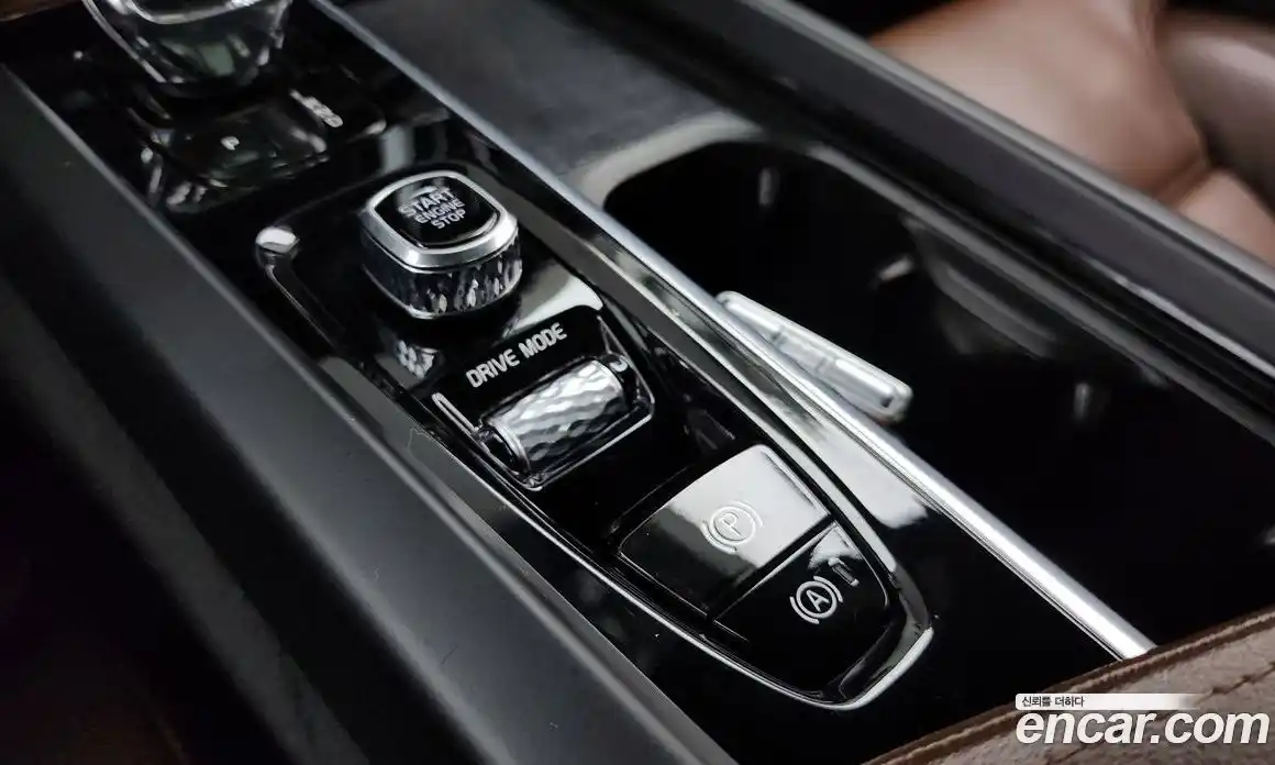 Volvo XC60 2021 2.0 гидро в Москве № 2131556, фото 15