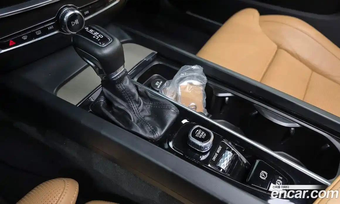 Volvo S60 2019 2.0 гидро в Москве, фото 9