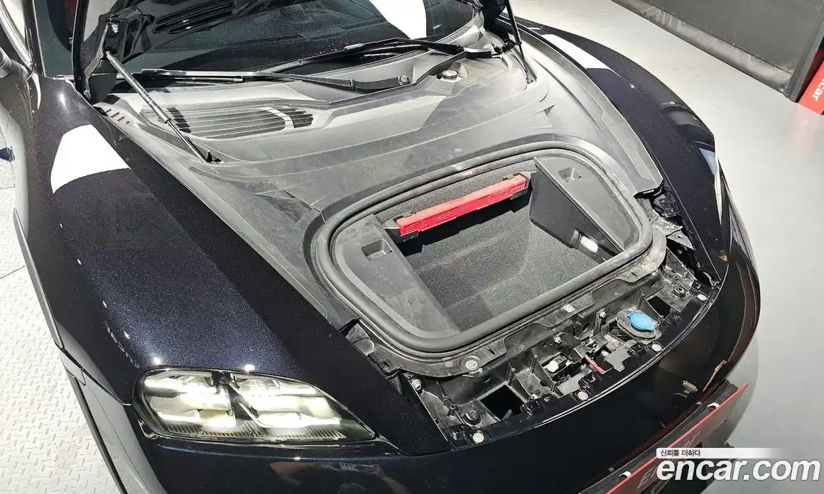 Porsche Taycan 2025 0.1 гидро в Москве, фото 6