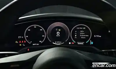 Porsche Taycan 2025 0.1 гидро в Москве, миниатюра 8