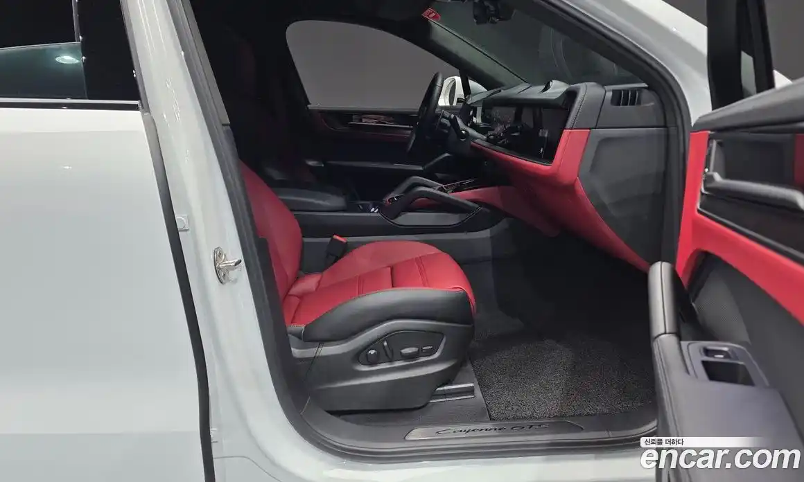 Porsche Cayenne 2025 4.0 гидро в Москве № 2131630, фото 11