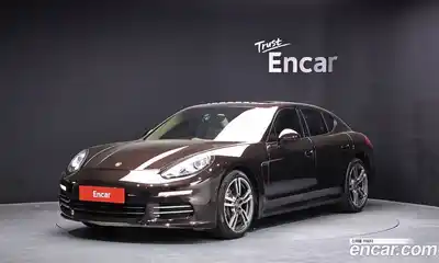 Porsche Panamera, 2015