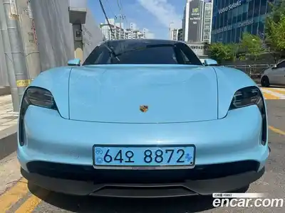 Porsche Taycan, 2023
