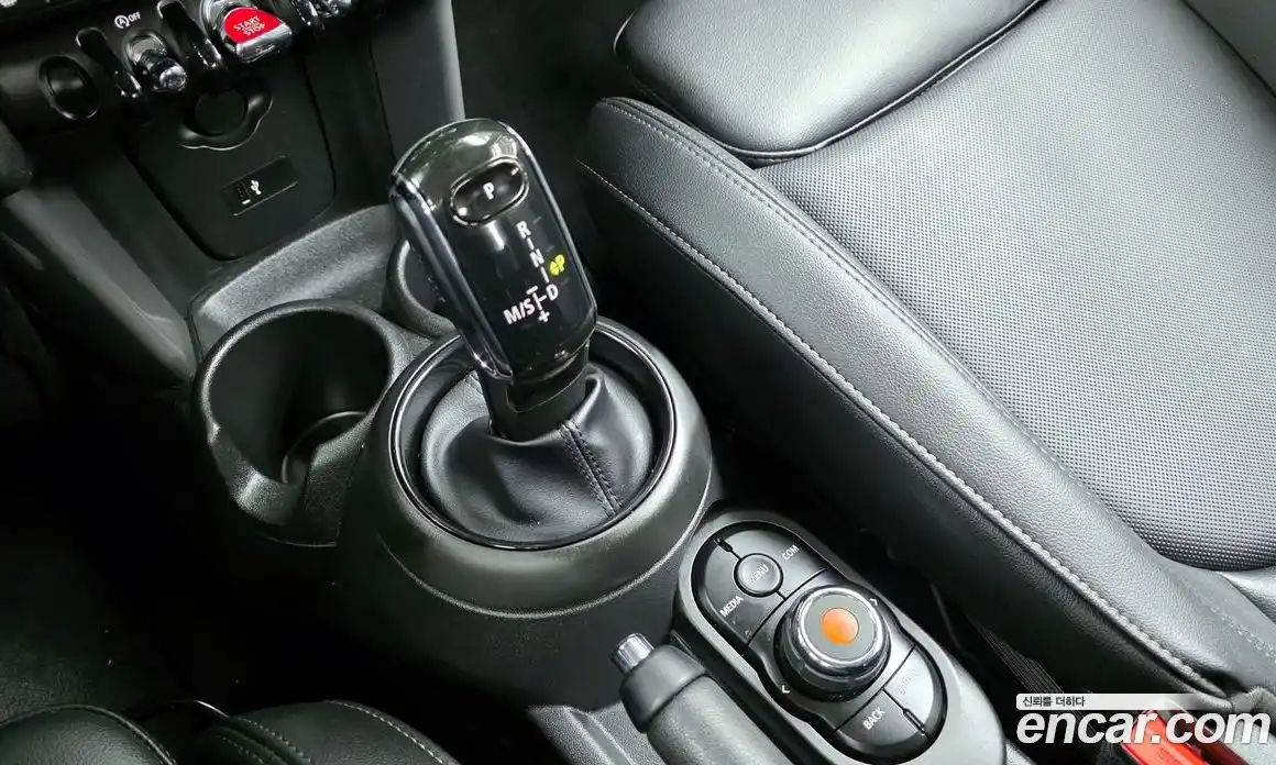 Mini Cooper 2021 1.5 гидро в Москве, фото 9