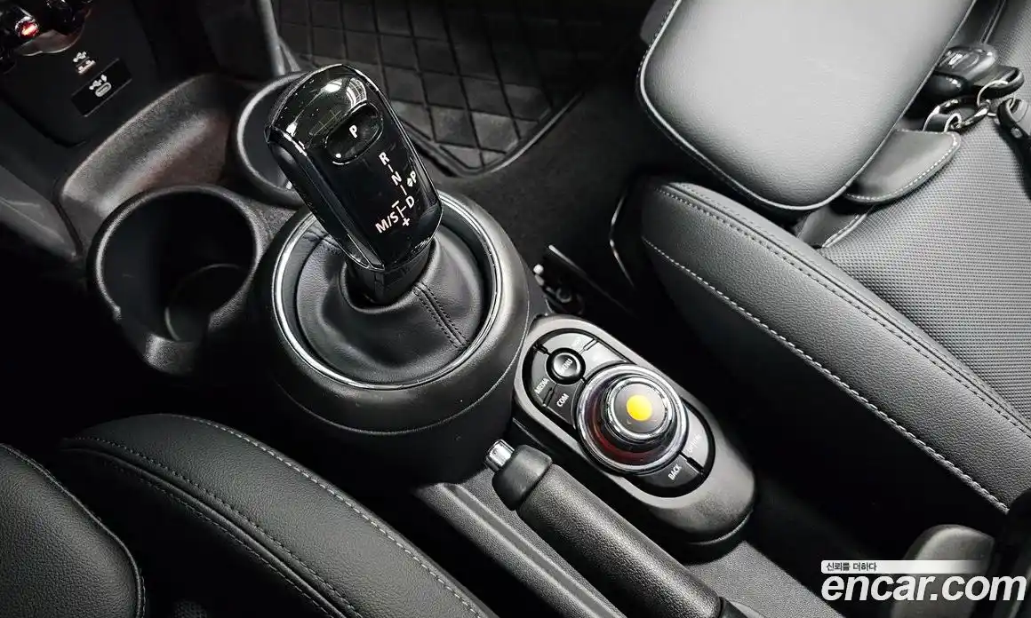 Mini Cooper 2021 1.5 гидро в Москве, фото 12