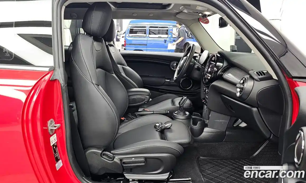 Mini Cooper 2021 1.5 гидро в Москве, фото 17