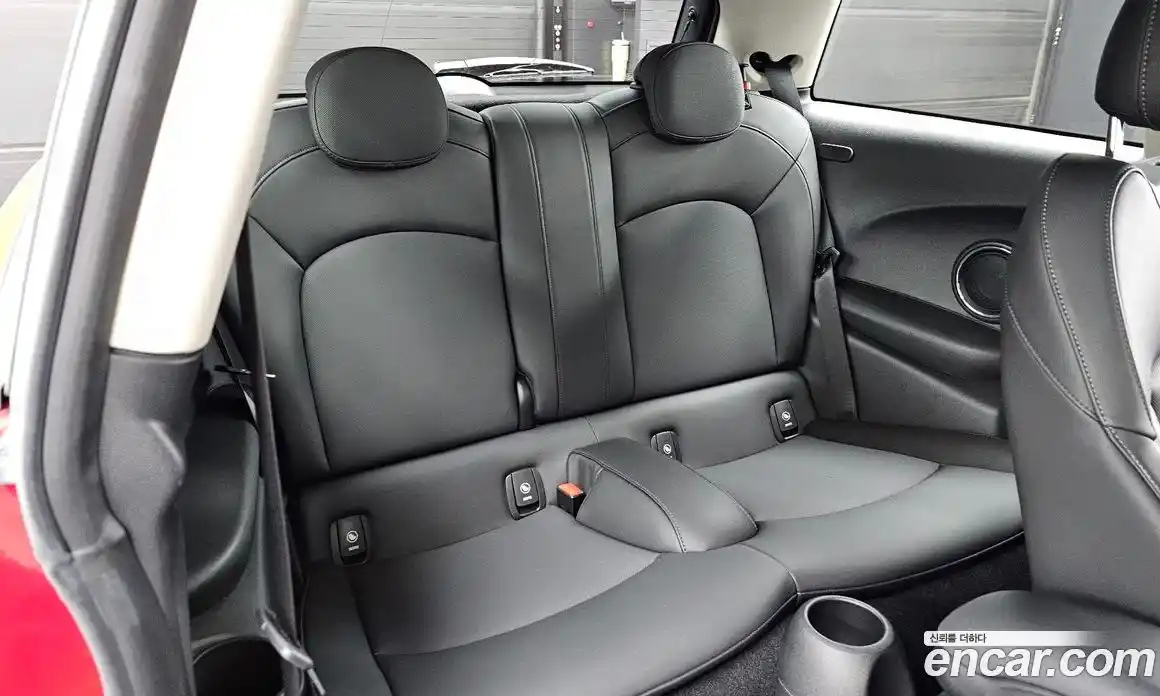 Mini Cooper 2021 1.5 гидро в Москве, фото 18
