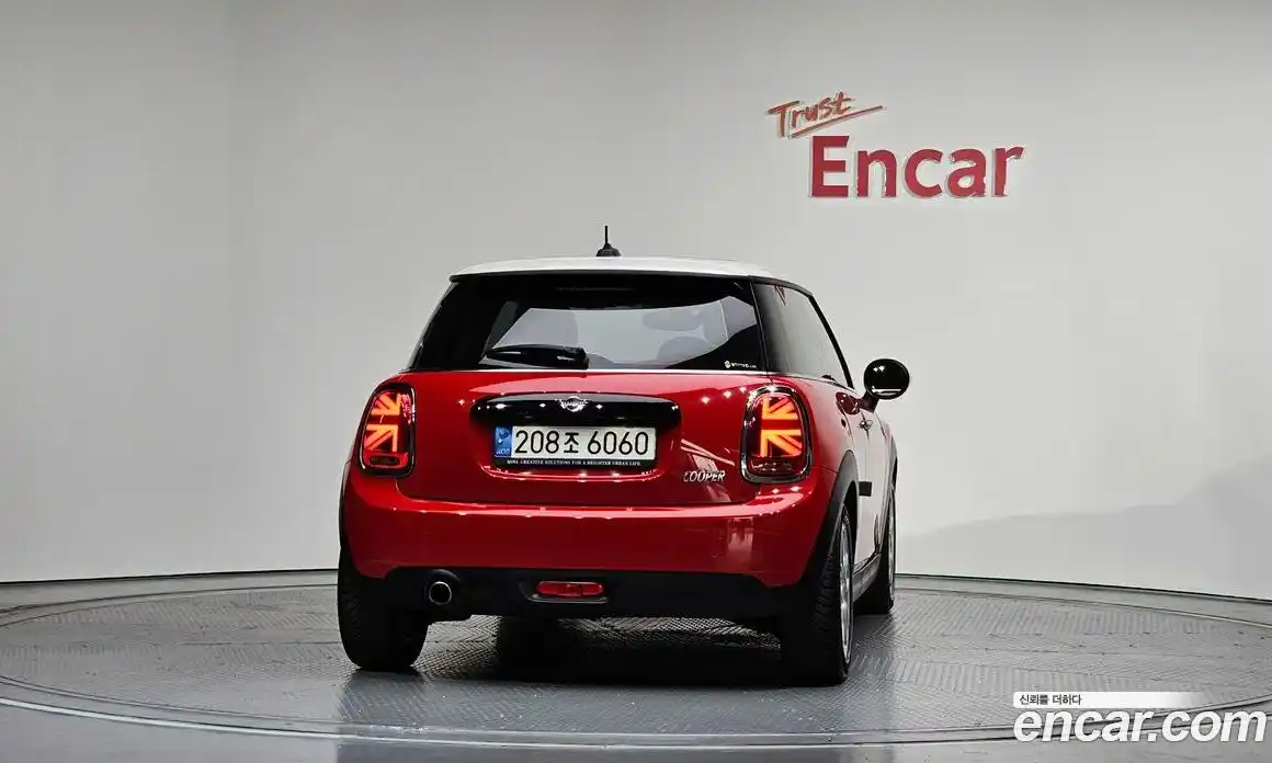 Mini Cooper 2021 1.5 гидро в Москве, фото 4
