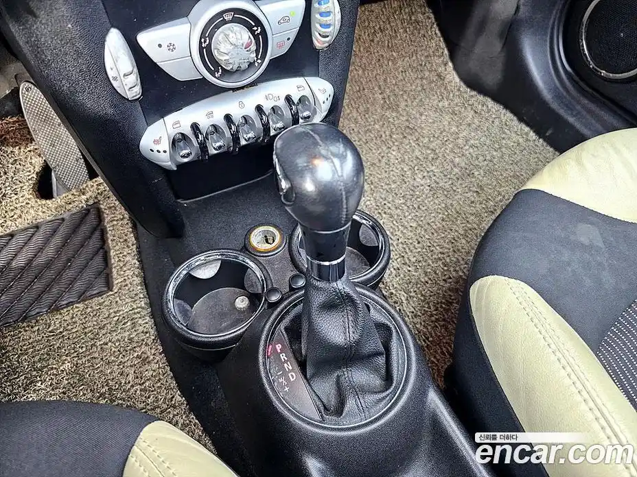 Mini Cooper Convertible 2010 1.6 гидро в Москве, фото 17