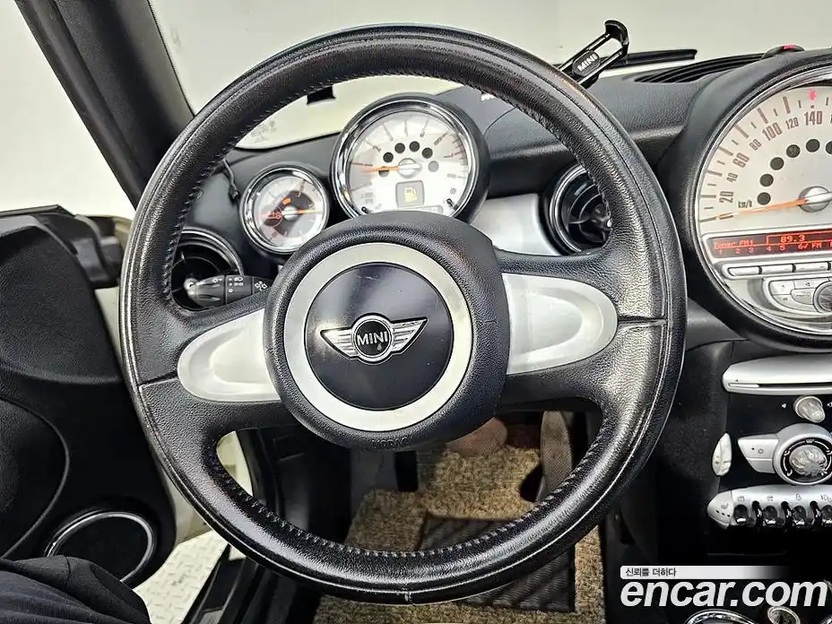 Mini Cooper Convertible 2010 1.6 гидро в Москве, фото 18