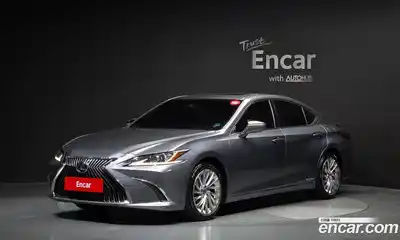 Lexus ES, 2019