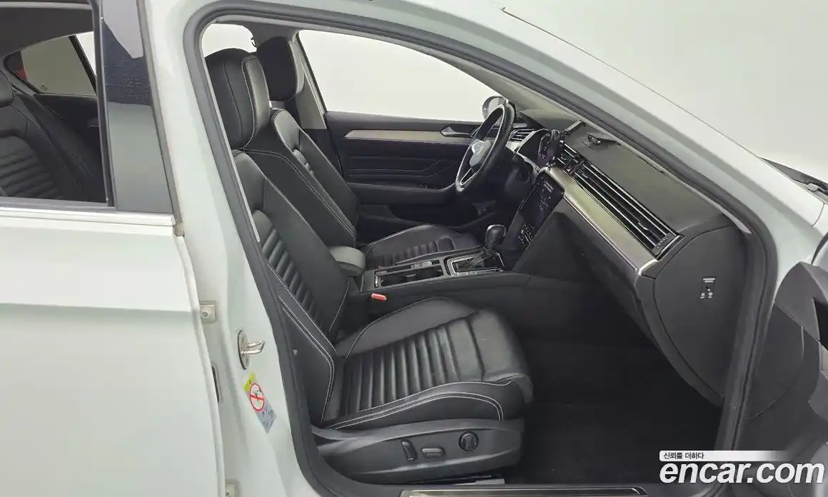 Volkswagen Passat 2021 2.0 гидро в Москве, фото 16