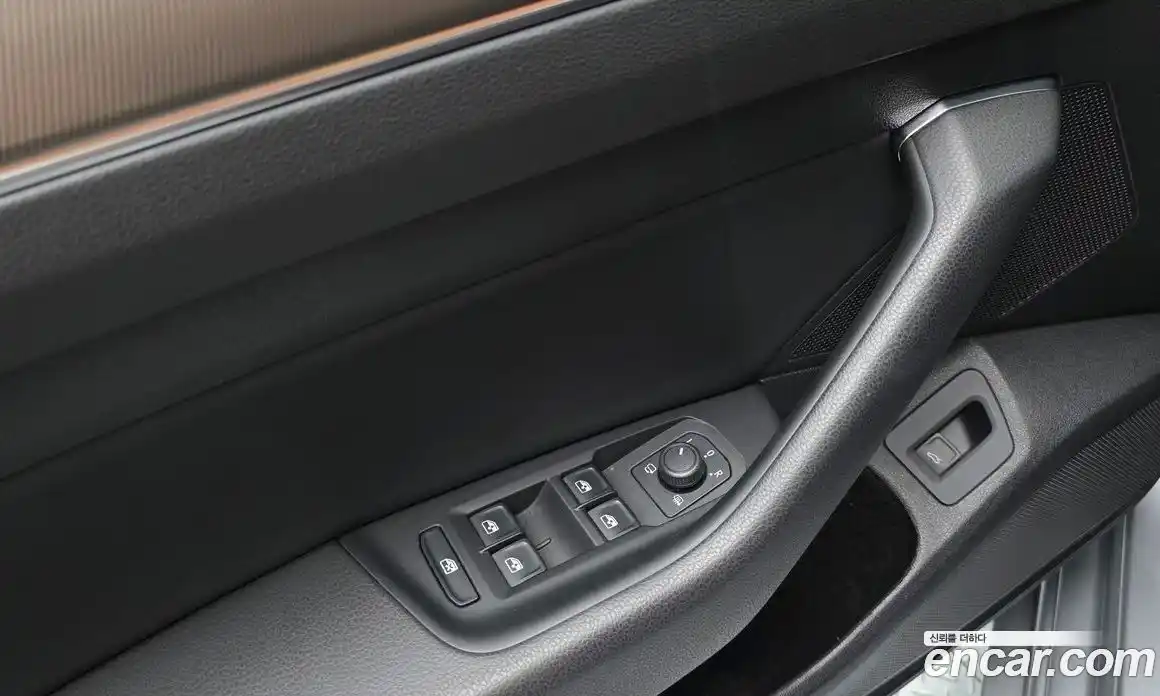 Volkswagen Arteon 2019 2.0 гидро в Москве № 2132488, фото 25