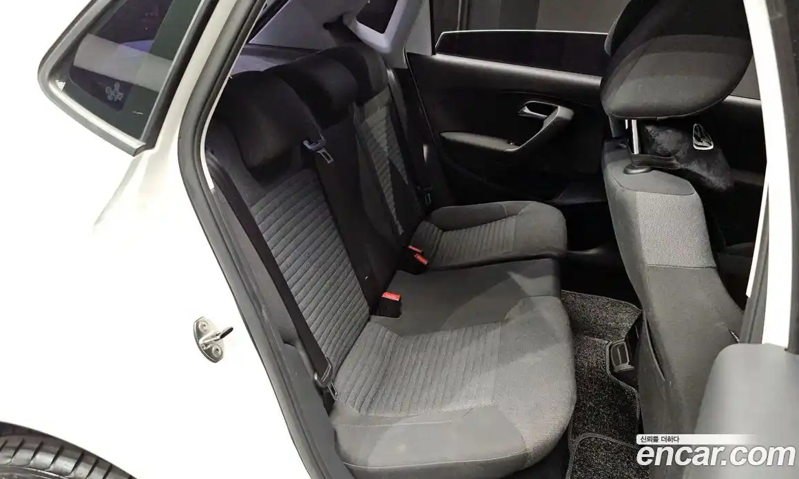 Volkswagen Polo 2013 1.6 гидро в Москве, фото 11