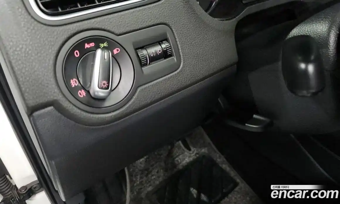 Volkswagen Polo 2013 1.6 гидро в Москве, фото 18