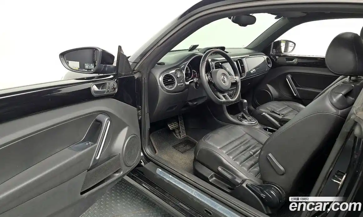 Volkswagen Beatle 2013 2.0 гидро в Москве, фото 12