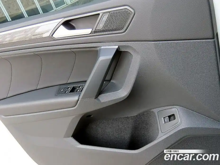 Volkswagen Tiguan 2022 2.0 гидро в Москве, фото 11