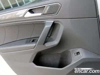Volkswagen Tiguan 2022 2.0 гидро в Москве, миниатюра 11