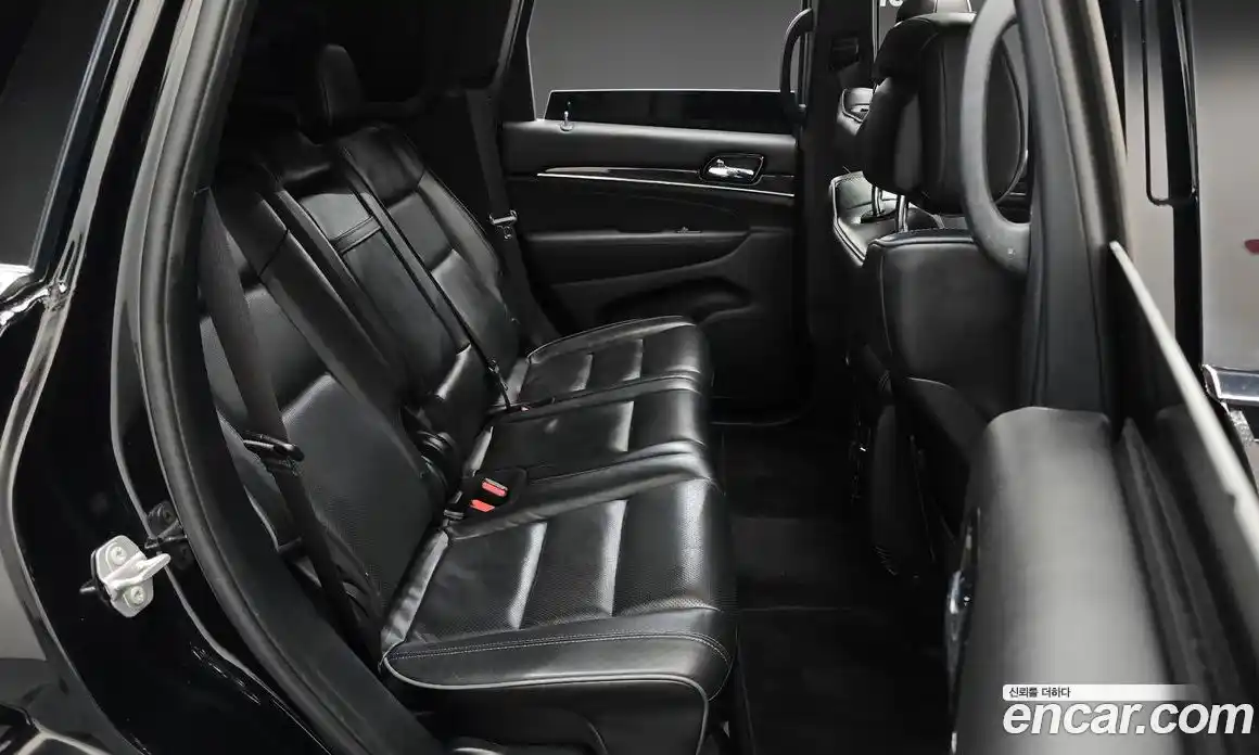 Jeep Cherokee 2020 3.0 гидро в Москве, фото 17