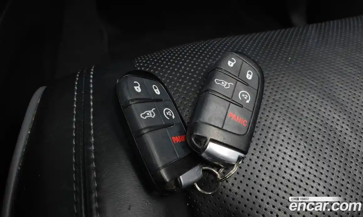 Jeep Cherokee 2020 3.0 гидро в Москве, фото 28