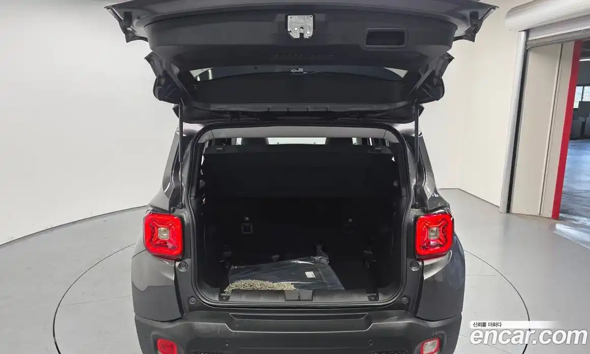 Jeep Renegade 2021 2.4 гидро в Москве, фото 20