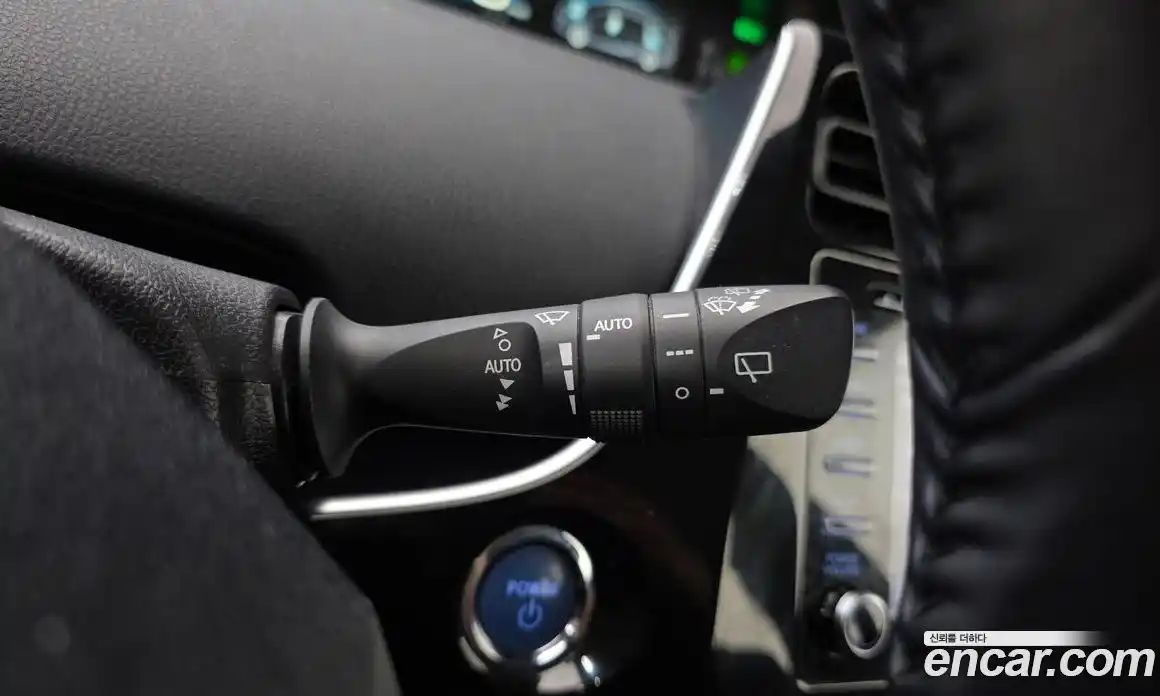 Toyota Prius 2022 1.8 гидро в Москве № 2133062, фото 22