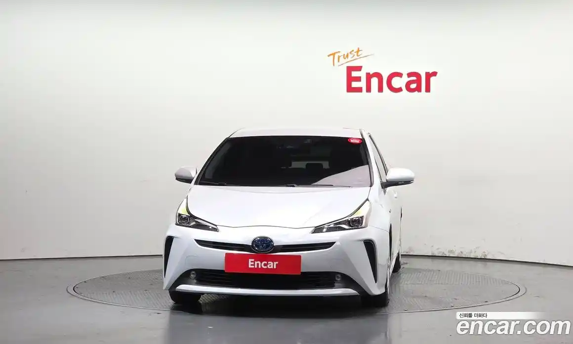 Toyota Prius 2022 1.8 гидро в Москве № 2133062, фото 3