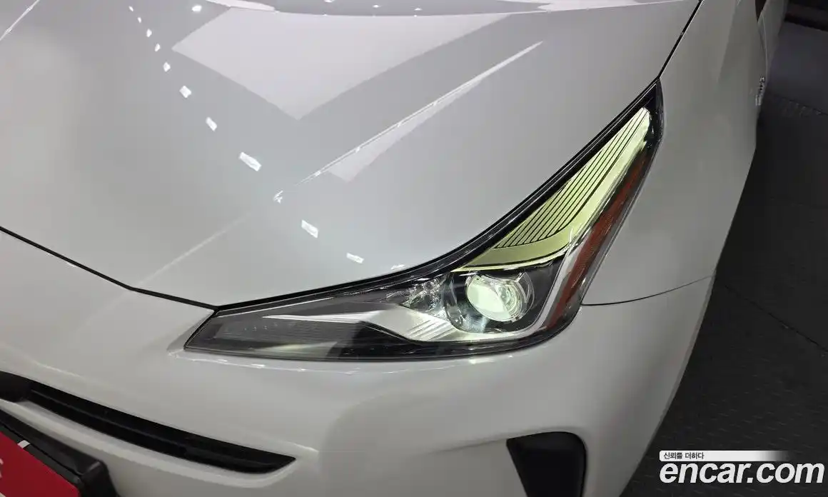 Toyota Prius 2022 1.8 гидро в Москве № 2133062, фото 8