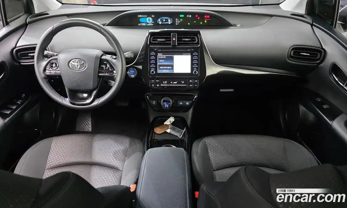Toyota Prius 2022 1.8 гидро в Москве № 2133062, фото 10