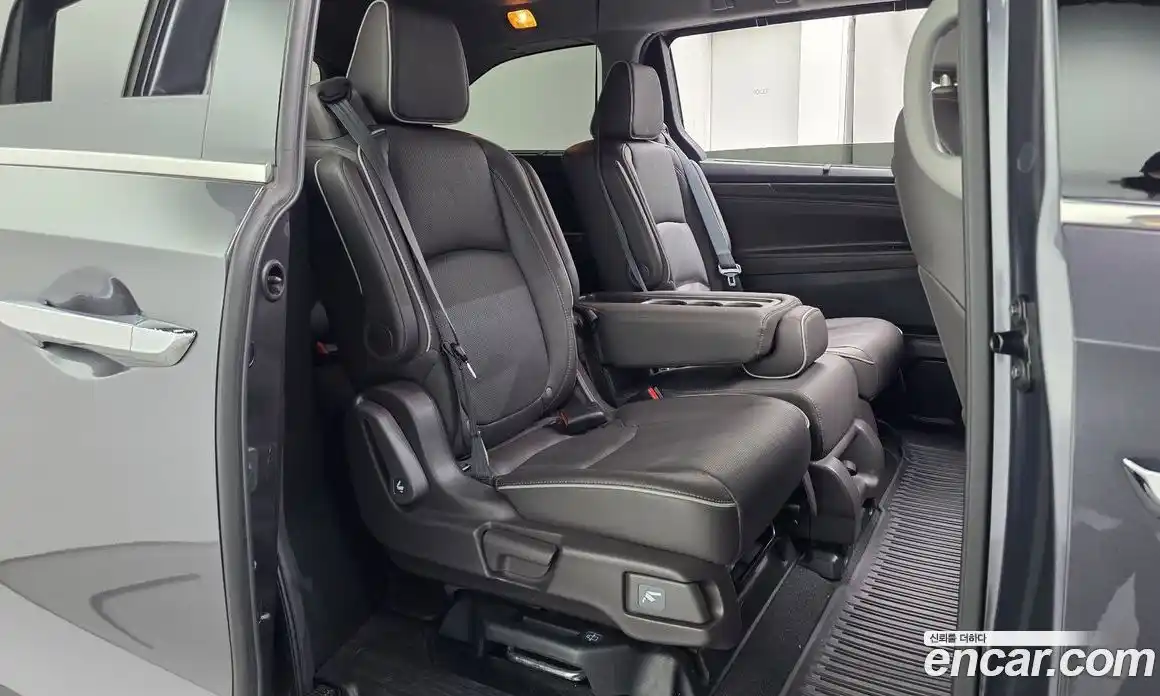 Honda Odyssey 2022 3.5 гидро в Москве, фото 17