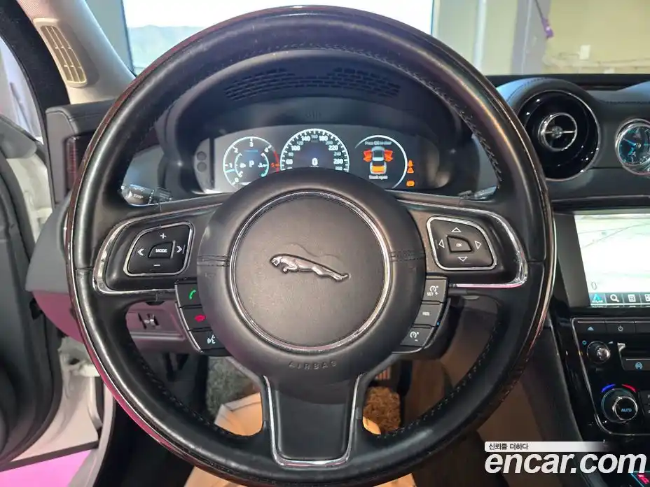Jaguar XJ 2017 3.0 гидро, фото 16