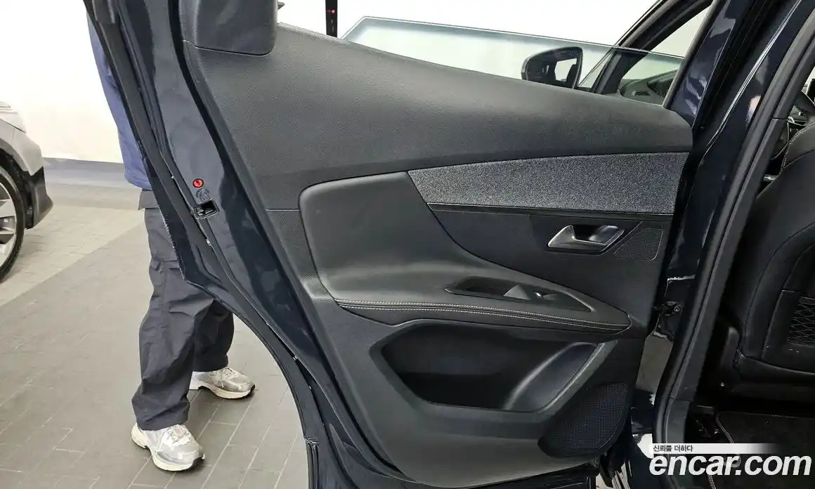 Peugeot 3008 2018 1.6 гидро в Москве, фото 15