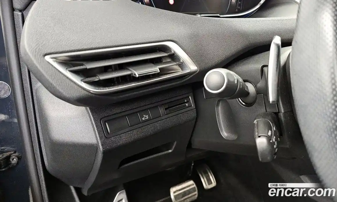Peugeot 3008 2018 1.6 гидро в Москве, фото 30