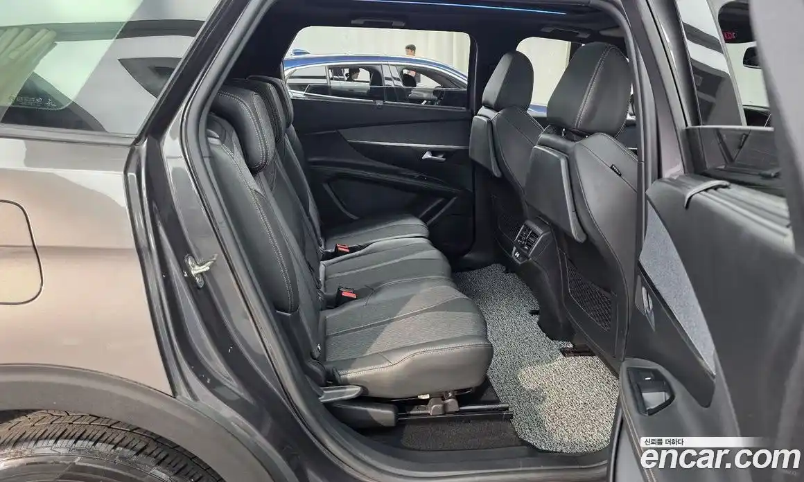 Peugeot 5008 2020 1.5 гидро в Москве, фото 12