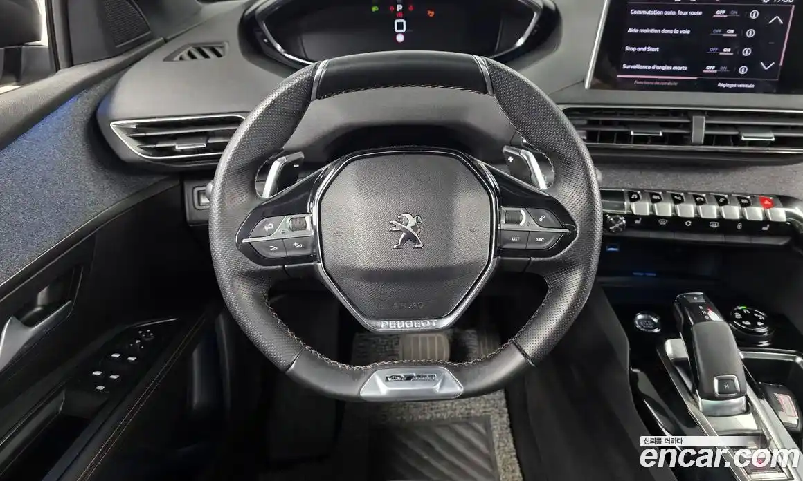 Peugeot 5008 2020 1.5 гидро в Москве, фото 13