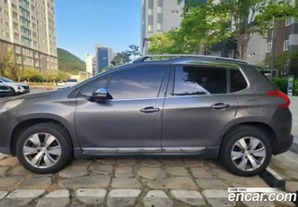 Peugeot 2008 2016 1.6 гидро в Москве, фото 3