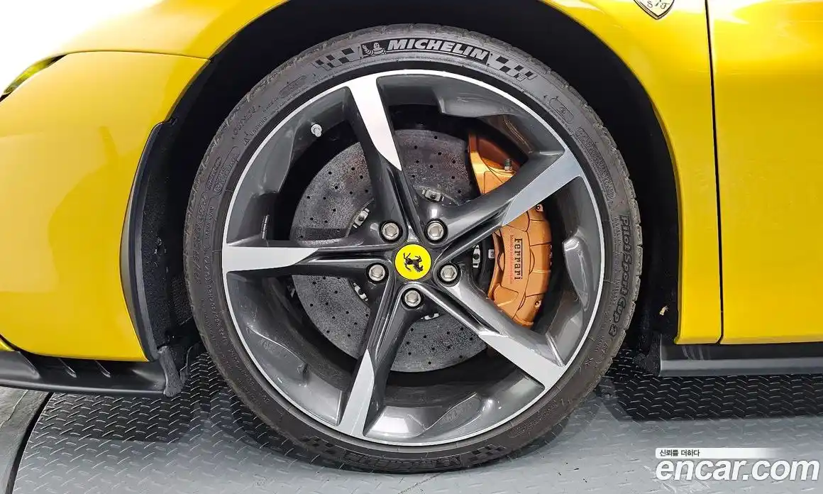 Ferrari SF90 2023 4.0 гидро в Москве, фото 5