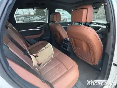 Audi Q8 e-tron 2024 гидро в Москве, миниатюра 10