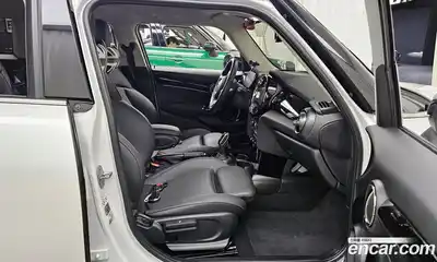 Mini Cooper 2024 1.5 гидро в Москве № 231379, миниатюра 11