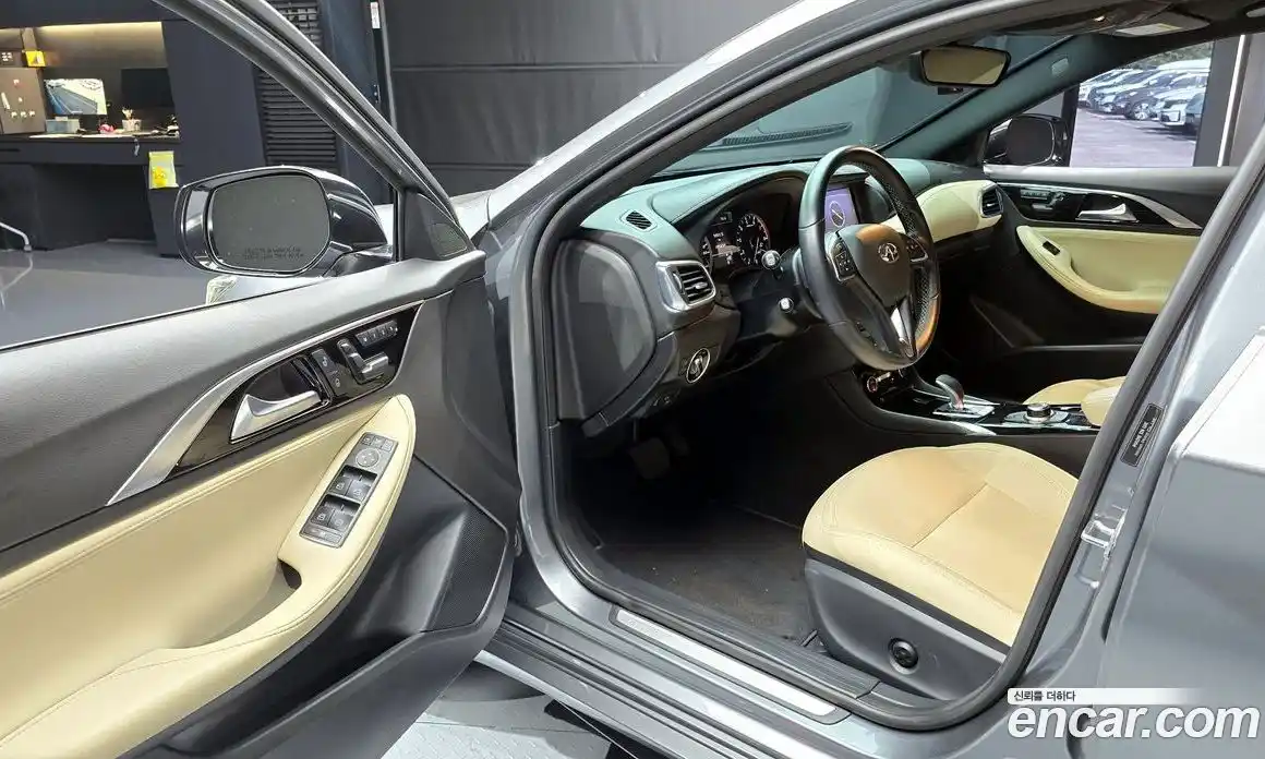 Infiniti Q30 2019 2.0 гидро в Москве № 256152, фото 11