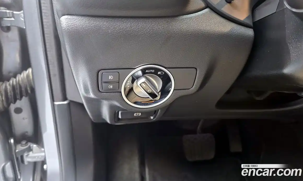Infiniti Q30 2019 2.0 гидро в Москве № 256152, фото 16