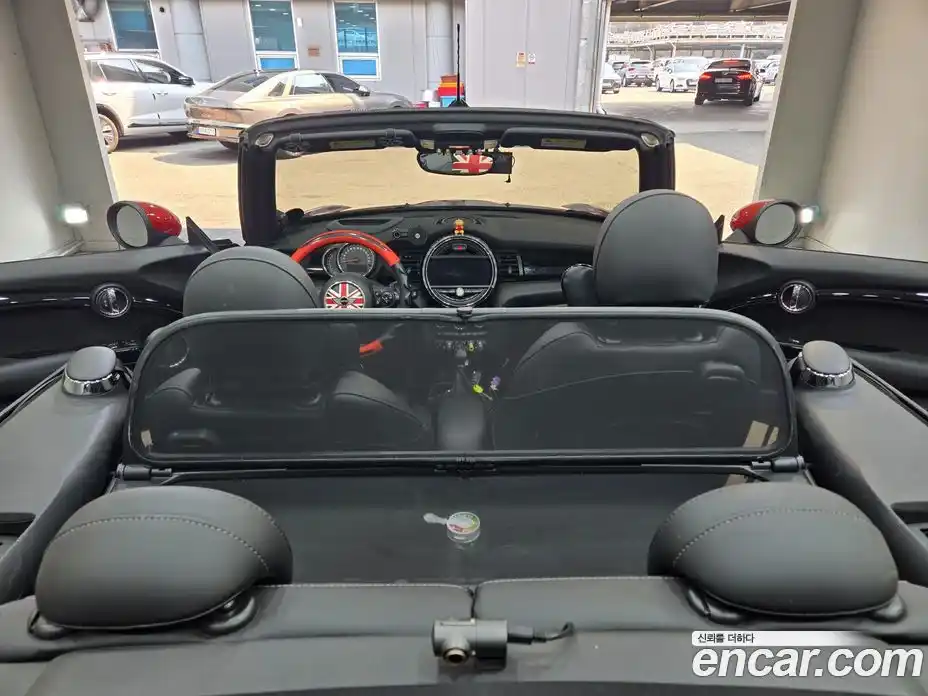 Mini Cooper Convertible 2016 1.5 гидро в Москве, фото 19