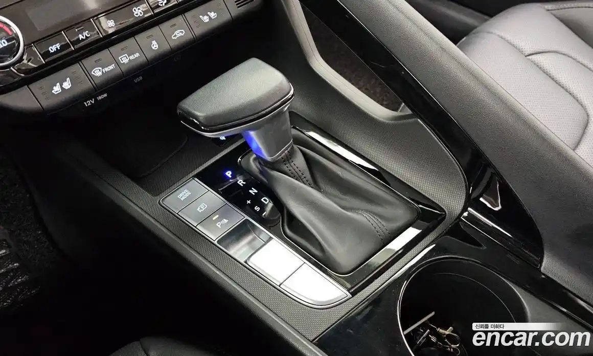 Hyundai Avante 2023 1.6 гидро в Москве № 8753, фото 9