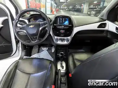 Chevrolet Spark 2015 1.0 вариатор в Москве № 1542663, миниатюра 10