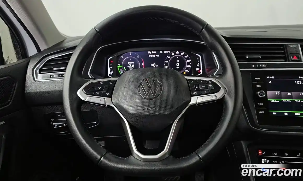Volkswagen Tiguan 2021 2.0 гидро в Москве № 168849, фото 13
