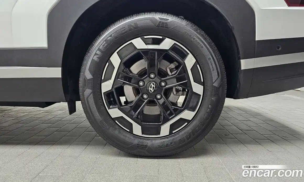 Hyundai Santa Fe 2023 2.5 гидро в Москве № 1904051, фото 7