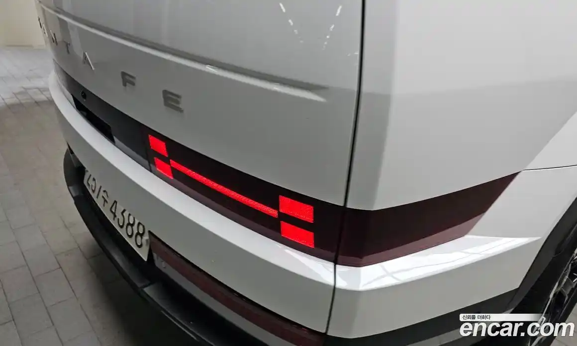 Hyundai Santa Fe 2023 2.5 гидро в Москве № 1904051, фото 9